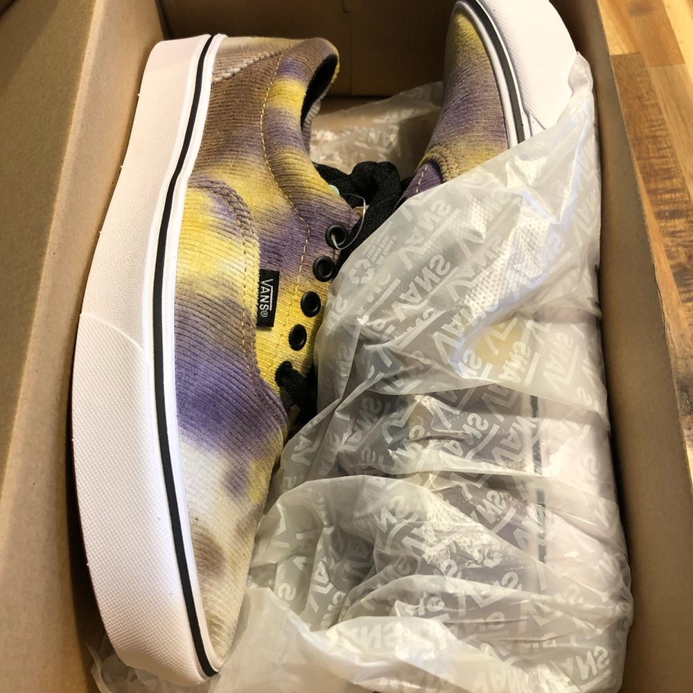 Vans Comfycush Era Sz 10 NWT